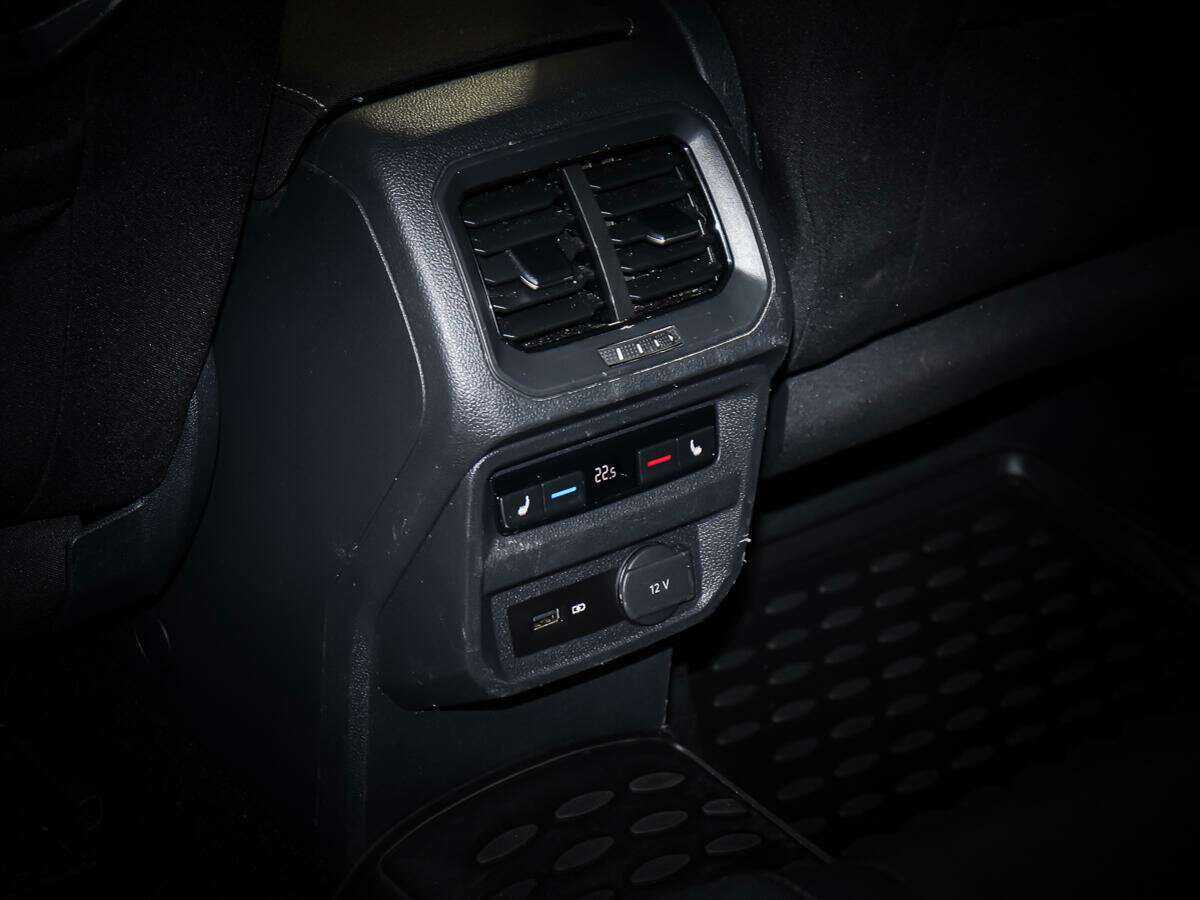 Volkswagen Tiguan с пробегом — 2018 год. Фото: #17