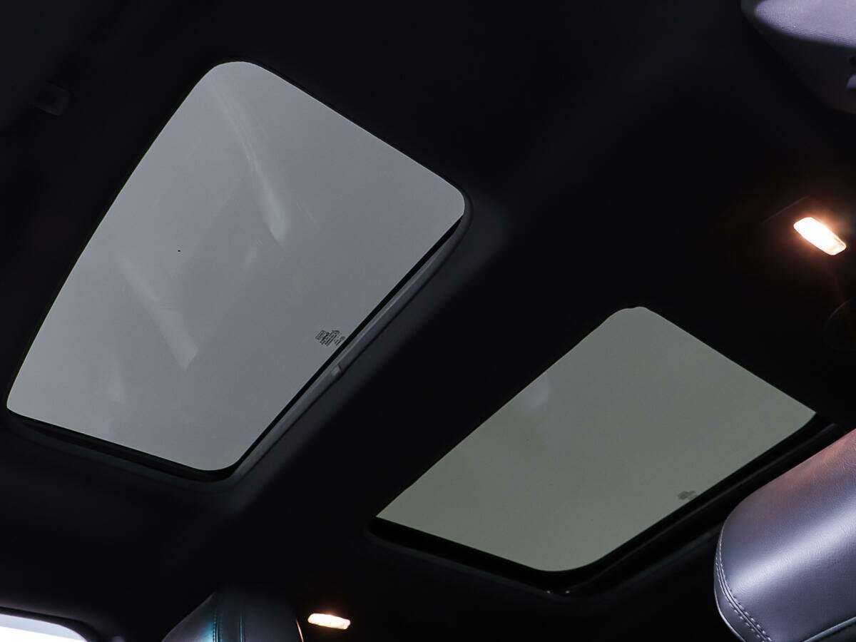 Ford Explorer с пробегом — 2015 год. Фото: #19