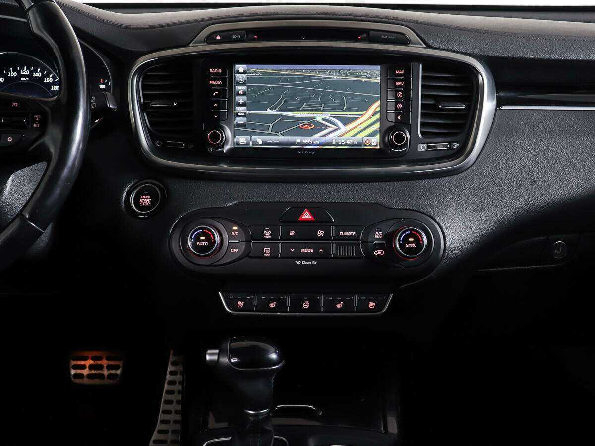 Kia Sorento с пробегом — 2017 год. Фото: #12