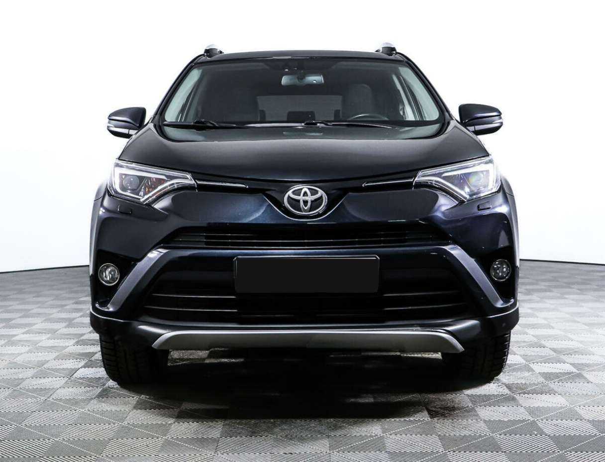 Toyota RAV4 с пробегом — 2017 год. Фото: #1