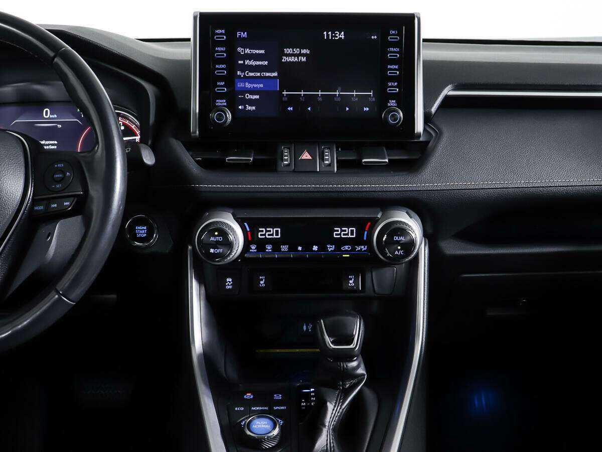 Toyota RAV4 с пробегом — 2019 год. Фото: #11