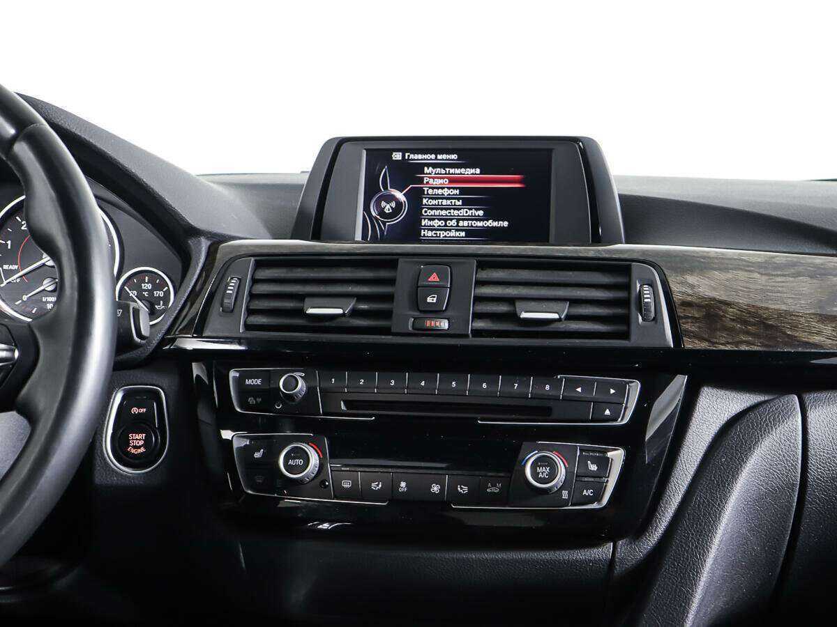 BMW 3 серии с пробегом — 2016 год. Фото: #11