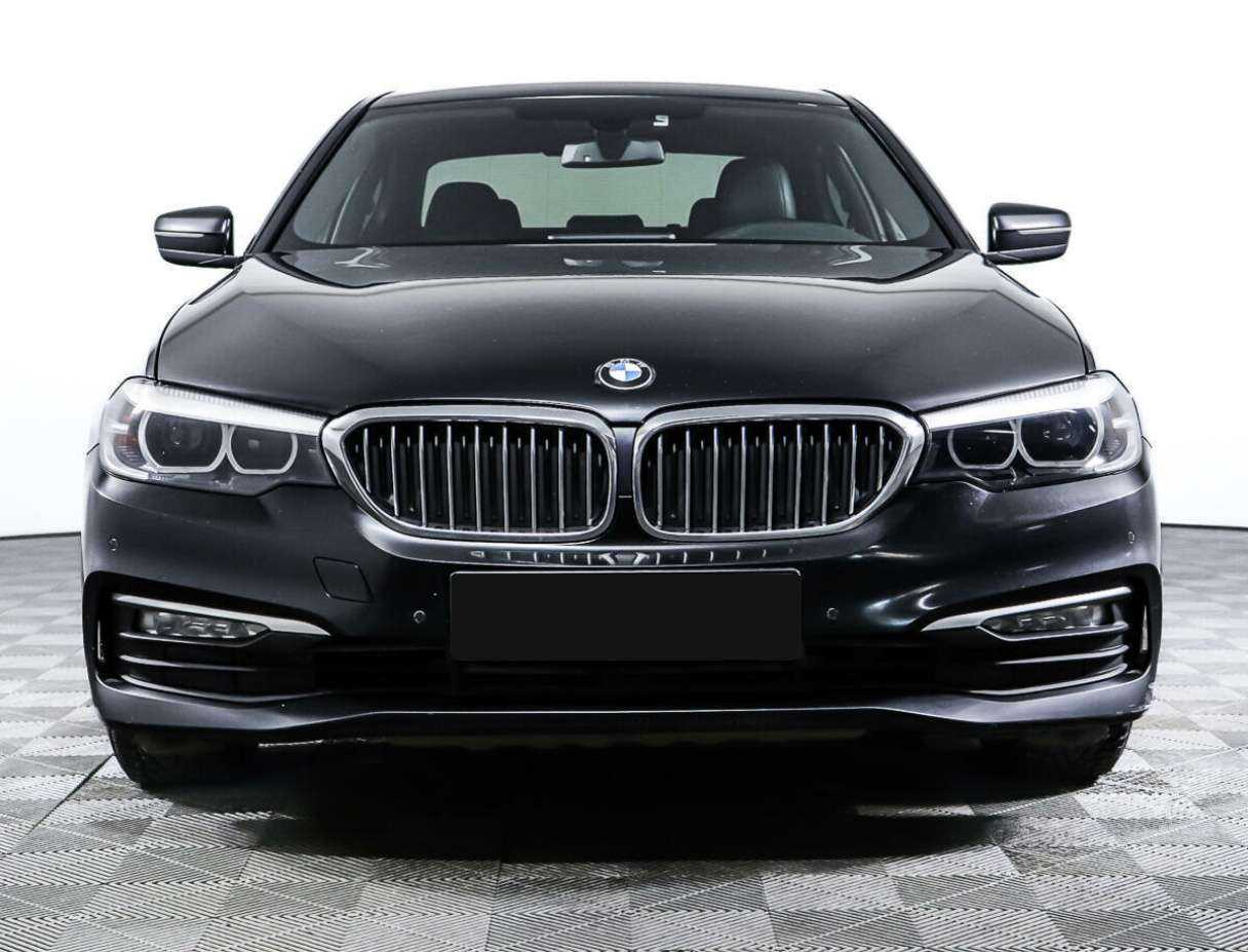 BMW 5 серии с пробегом — 2017 год. Фото: #1