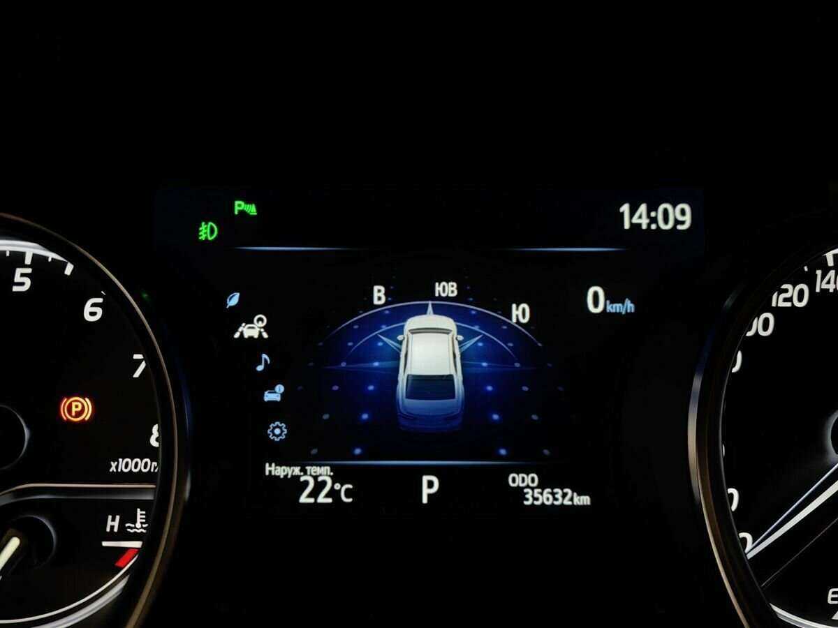 Toyota Camry с пробегом — 2020 год. Фото: #18