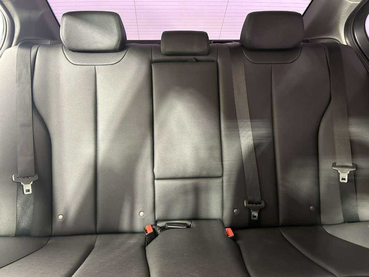 BMW 3 серии с пробегом — 2014 год. Фото: #14