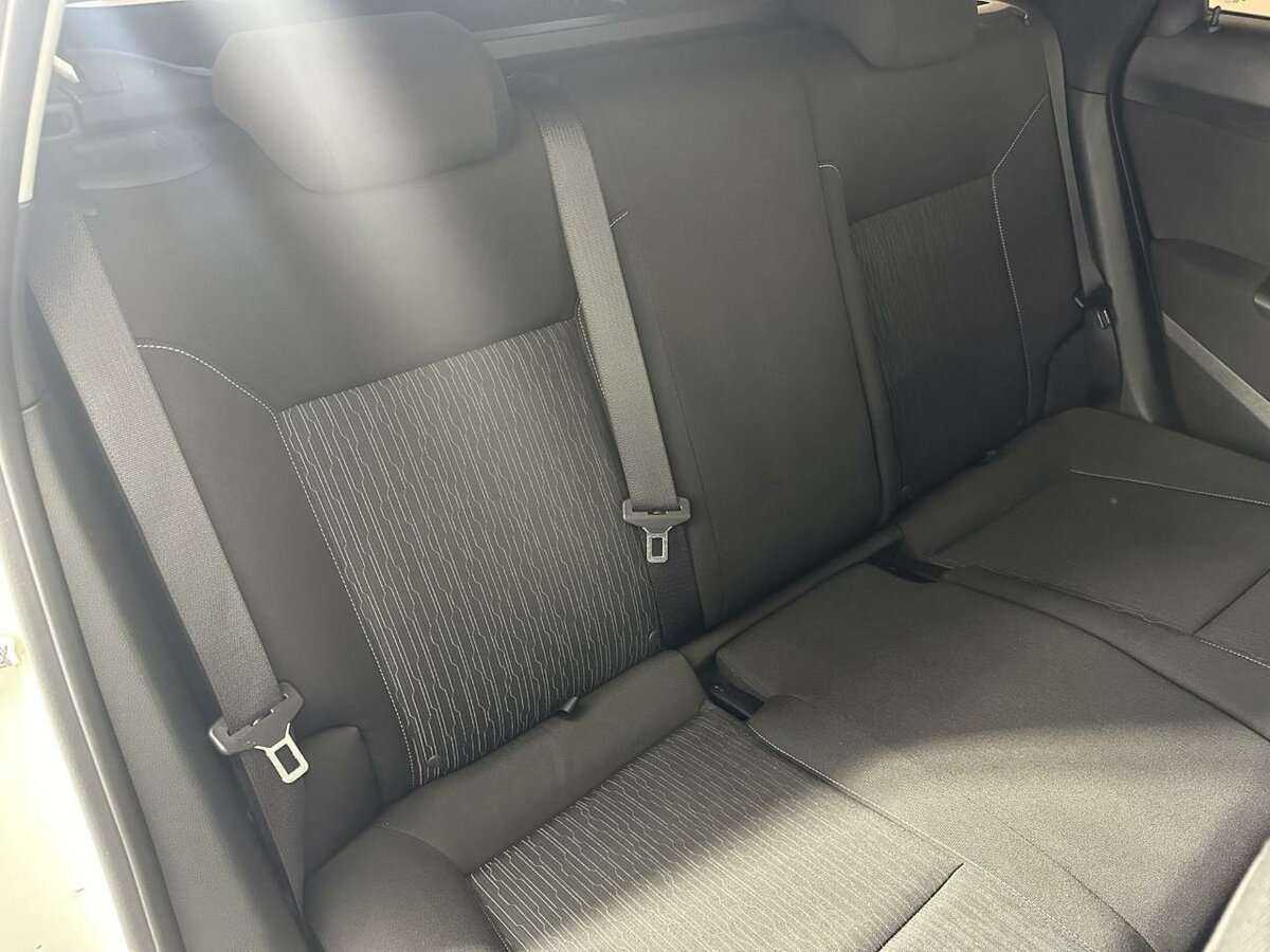 Opel Astra с пробегом — 2013 год. Фото: #10