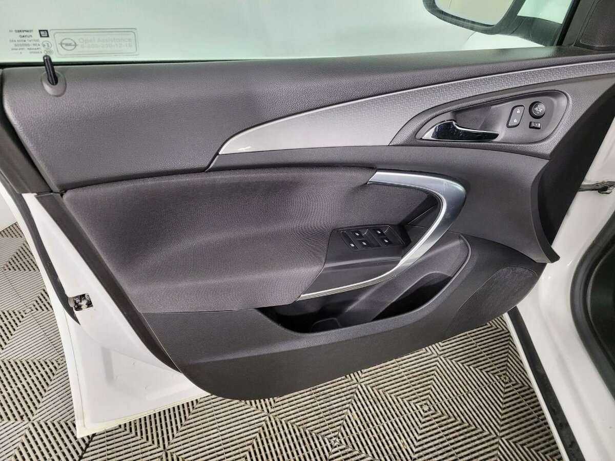 Opel Insignia с пробегом — 2013 год. Фото: #7