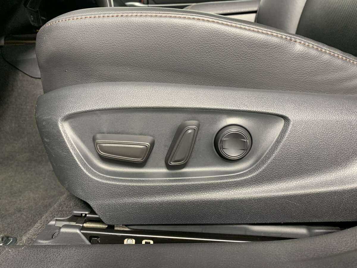 Toyota Camry с пробегом — 2019 год. Фото: #14