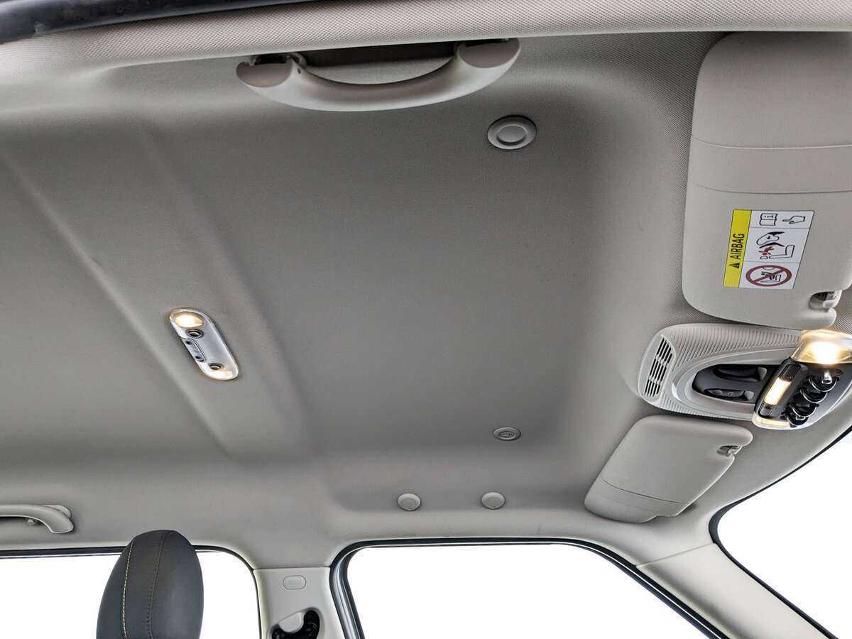 Mini Clubman с пробегом — 2017 год. Фото: #17