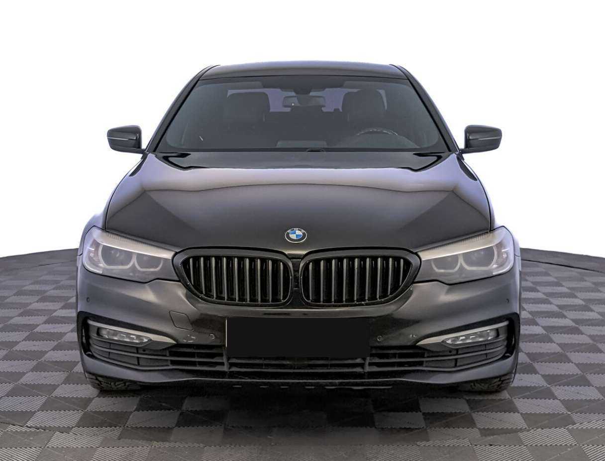 BMW 5 серии с пробегом — 2017 год. Фото: #1