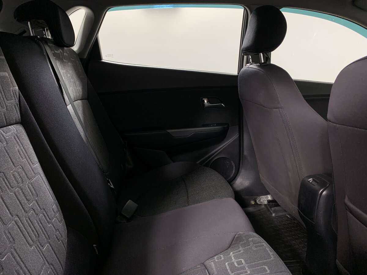 Kia Rio с пробегом — 2016 год. Фото: #14