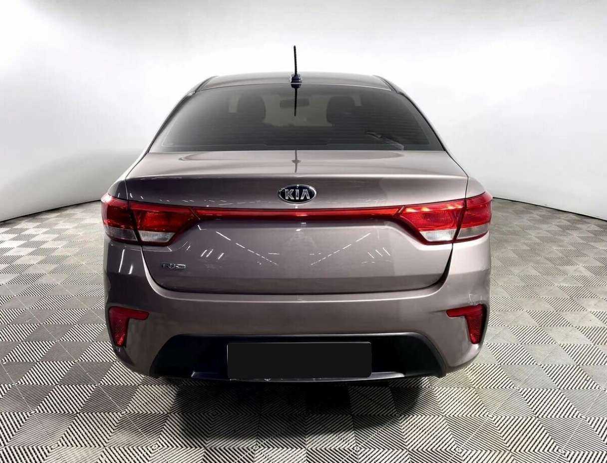 Kia Rio с пробегом — 2018 год. Фото: #5