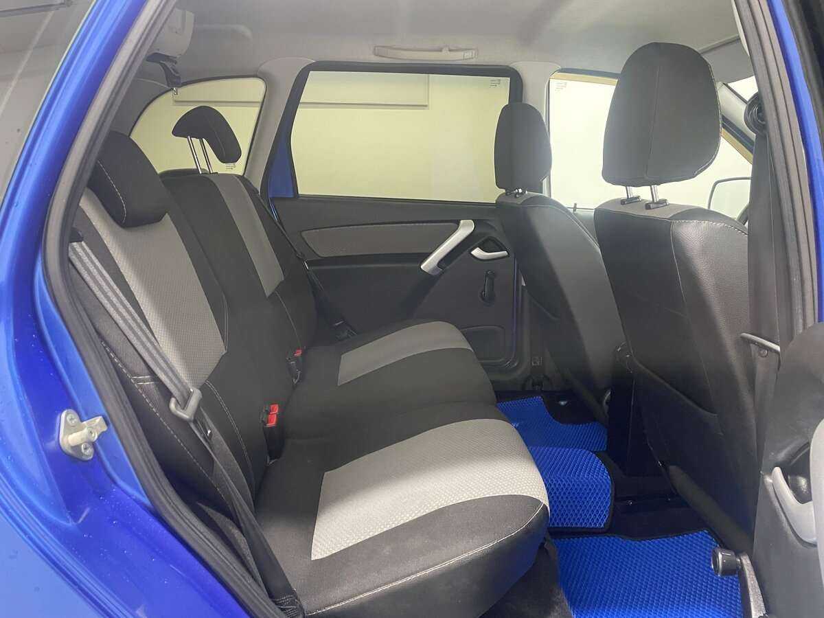 Lada (ВАЗ) Kalina с пробегом — 2018 год. Фото: #4