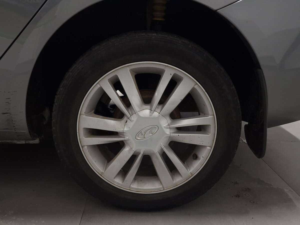 Lada (ВАЗ) Vesta с пробегом — 2018 год. Фото: #9