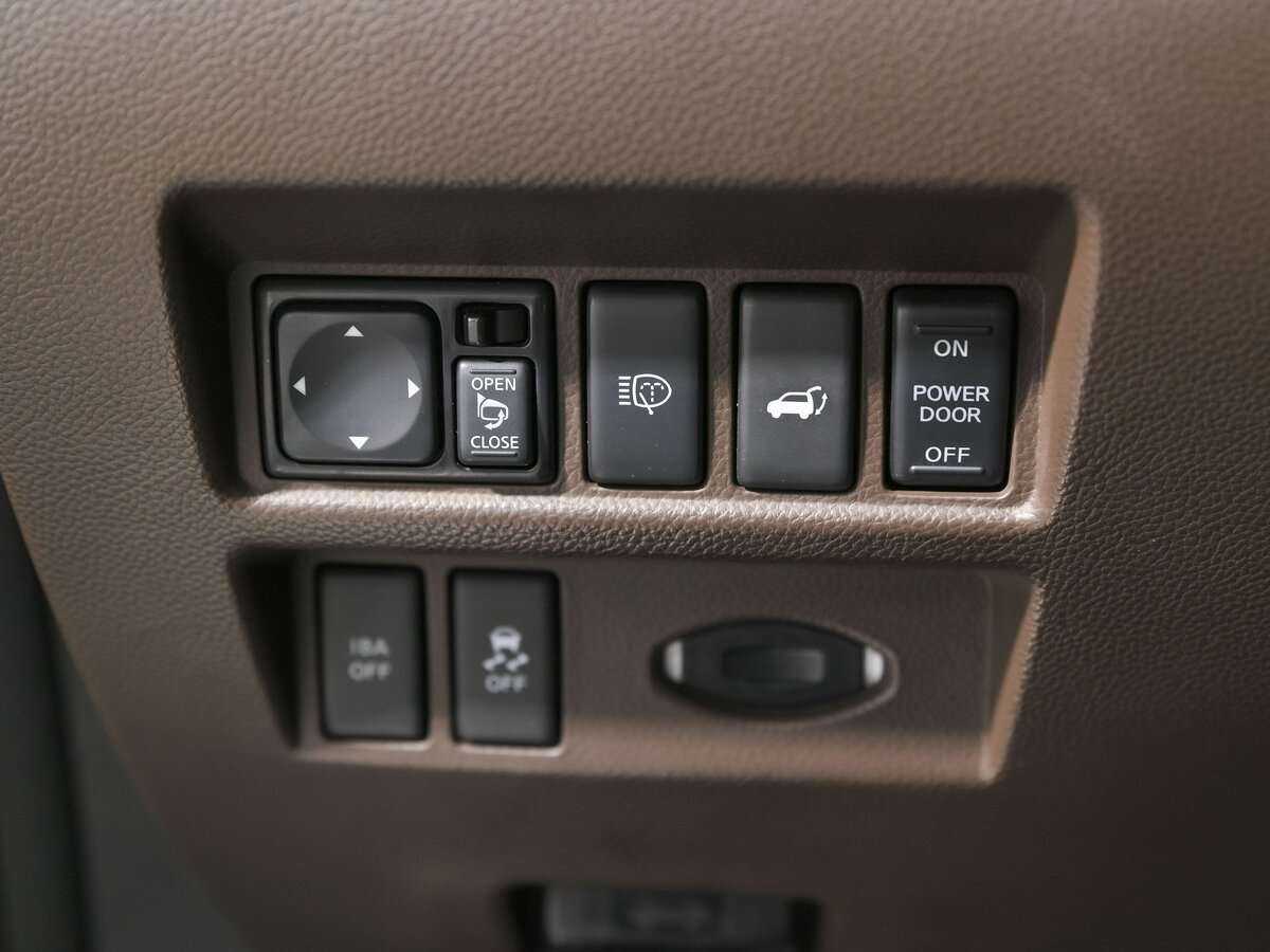 Infiniti FX с пробегом — 2012 год. Фото: #16