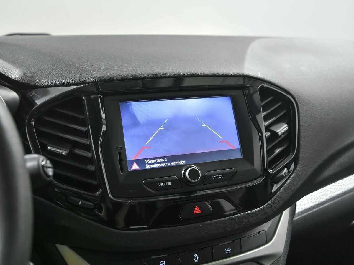 Lada (ВАЗ) Vesta с пробегом — 2019 год. Фото: #6