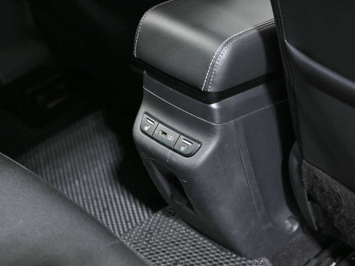 Lada (ВАЗ) Vesta с пробегом — 2019 год. Фото: #12