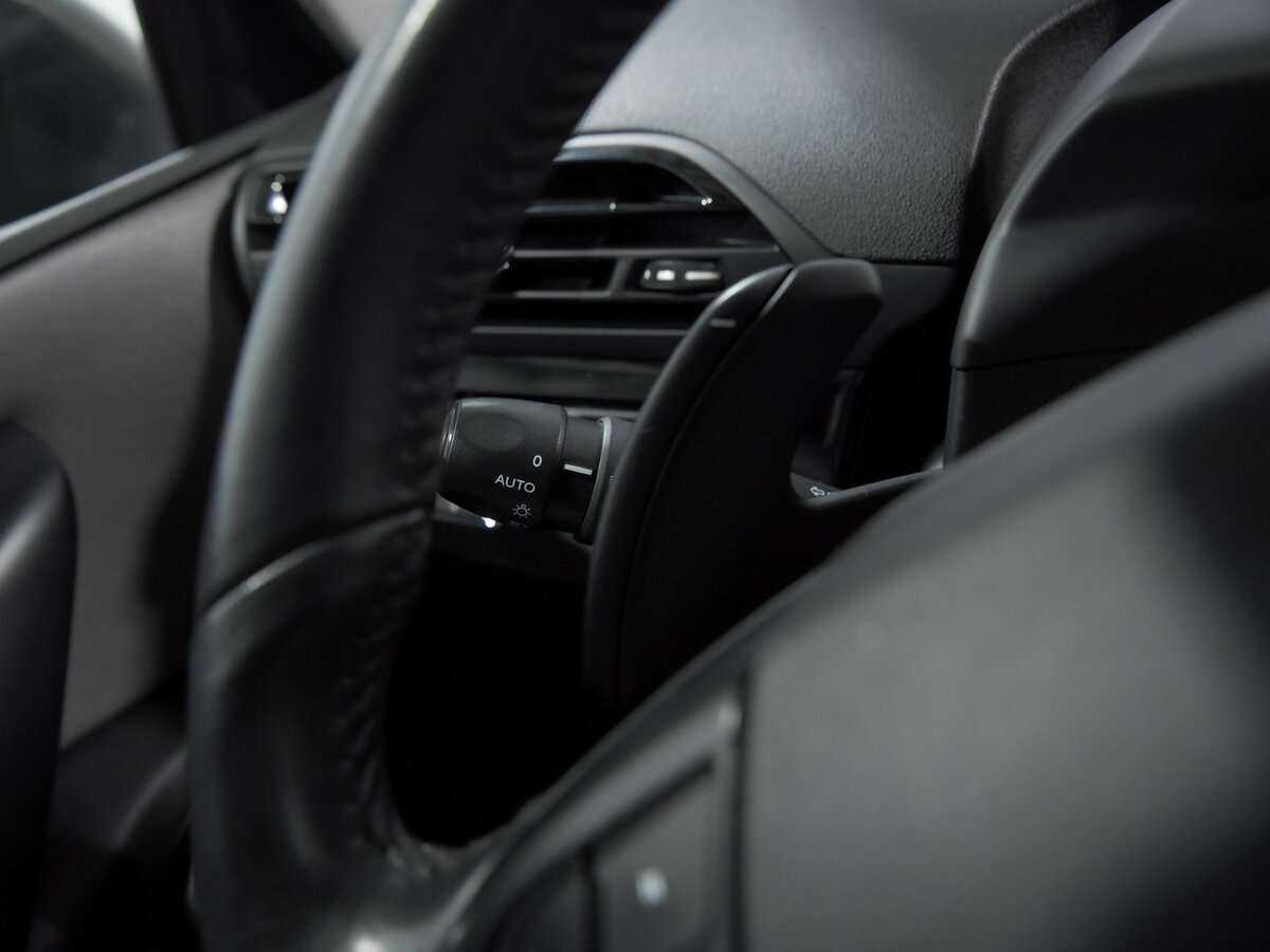 Citroen C4 Picasso с пробегом — 2014 год. Фото: #7