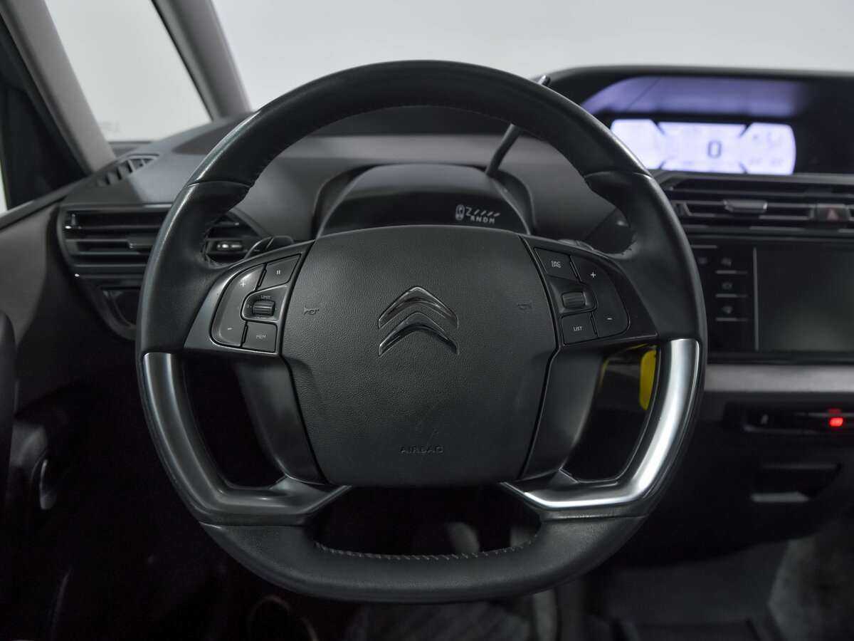 Citroen C4 Picasso с пробегом — 2014 год. Фото: #8
