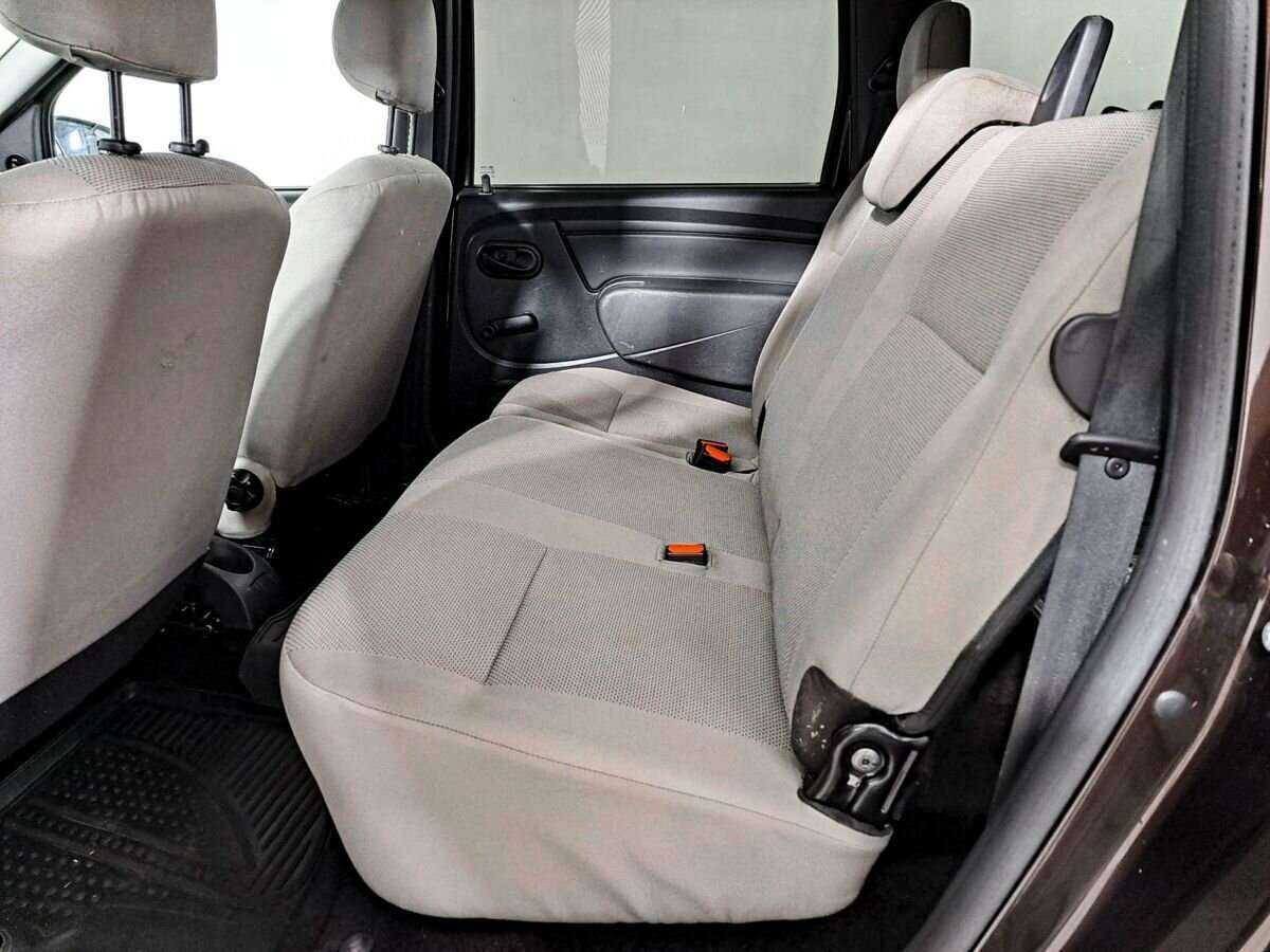 Lada (ВАЗ) Largus с пробегом — 2019 год. Фото: #11