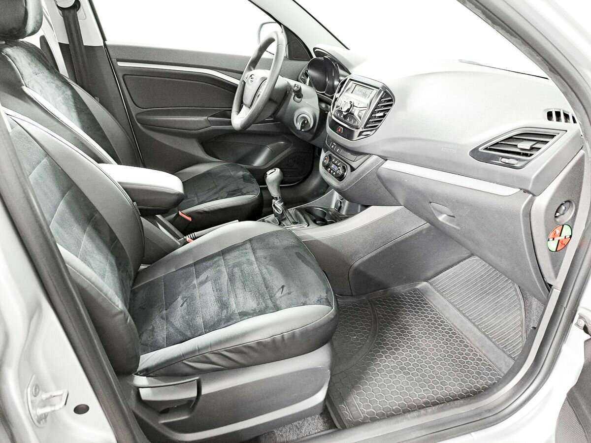 Lada (ВАЗ) Vesta с пробегом — 2019 год. Фото: #10