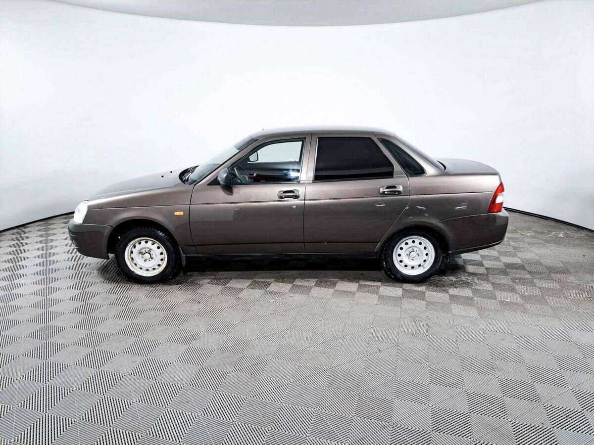 Lada (ВАЗ) Priora с пробегом — 2017 год. Фото: #7