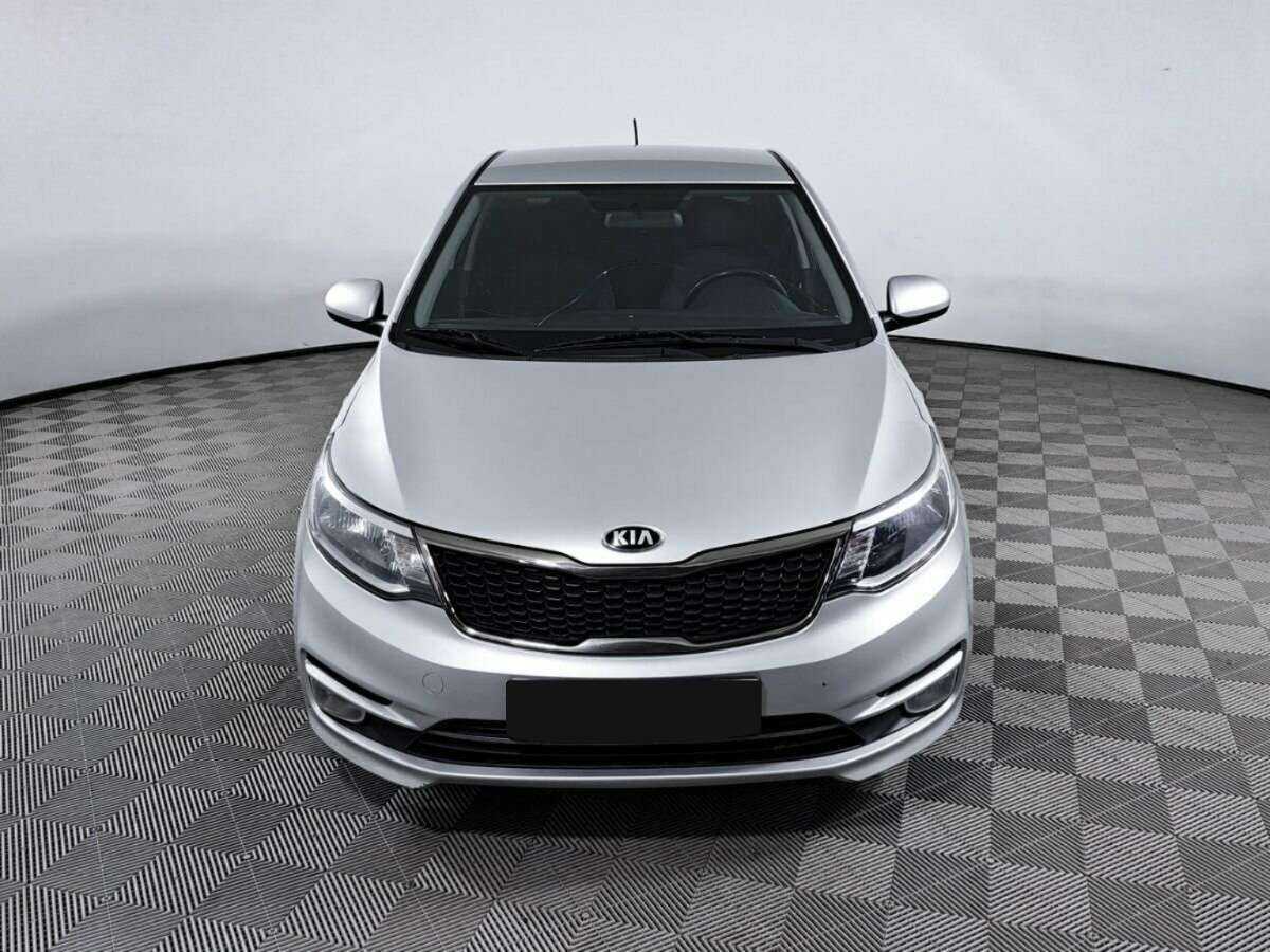 Kia Rio с пробегом — 2017 год. Фото: #1