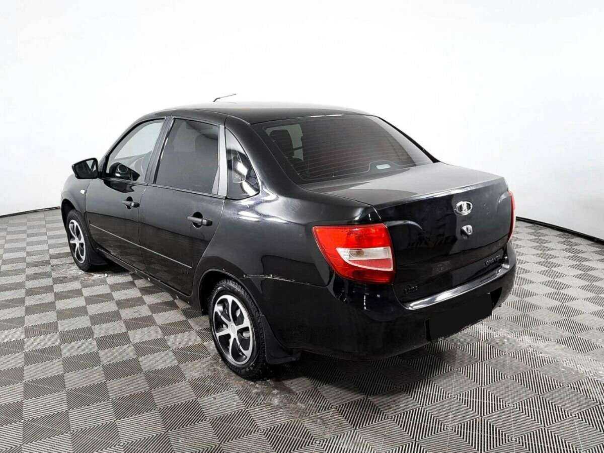 Lada (ВАЗ) Granta с пробегом — 2017 год. Фото: #6