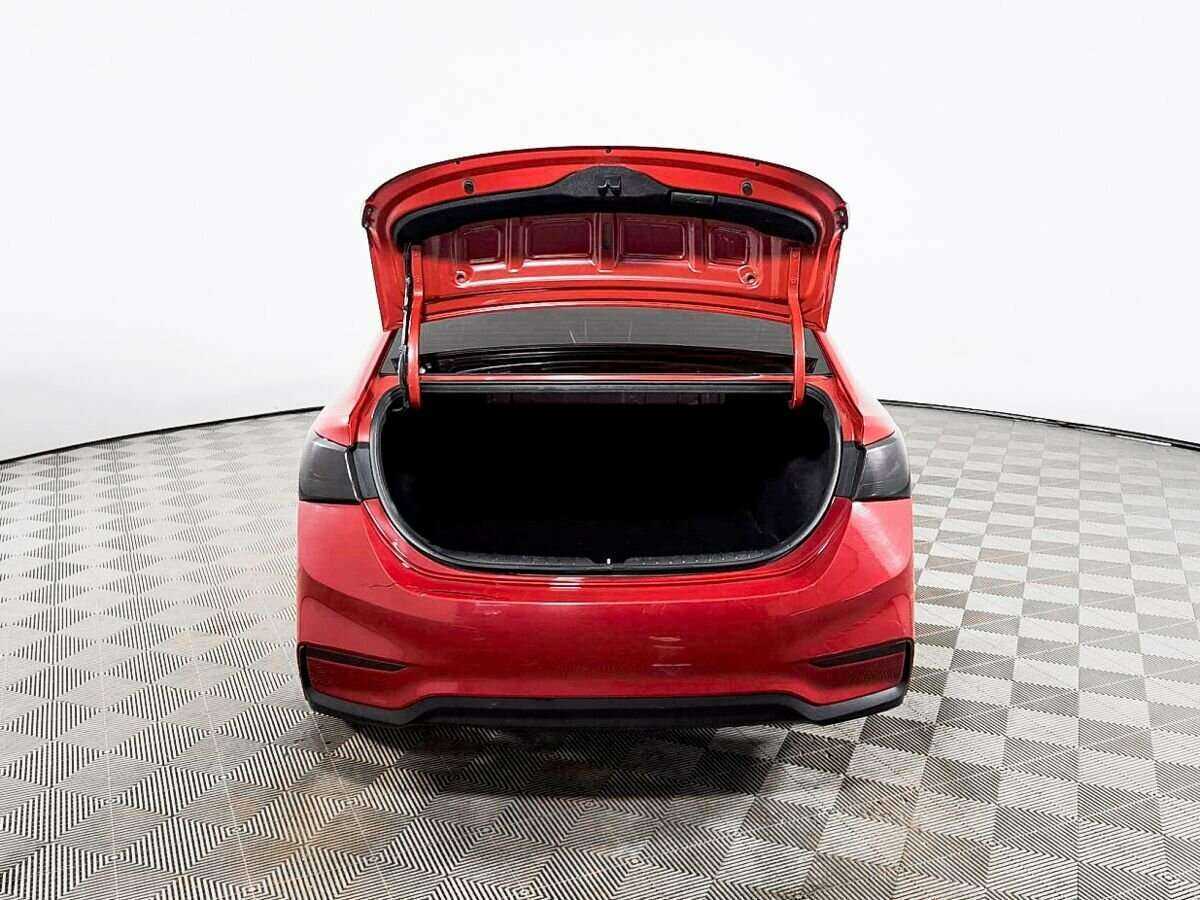 Hyundai Solaris с пробегом — 2019 год. Фото: #7