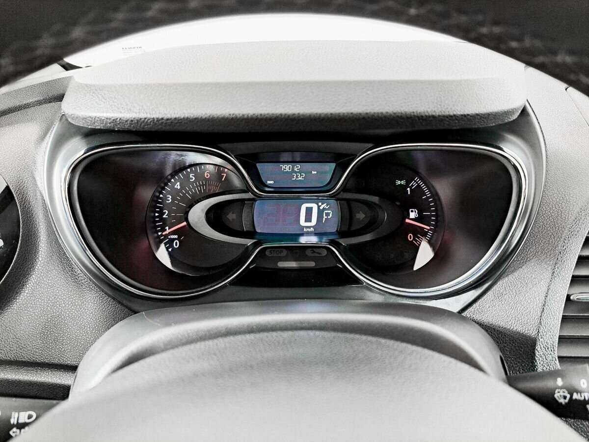 Renault Kaptur с пробегом — 2017 год. Фото: #9