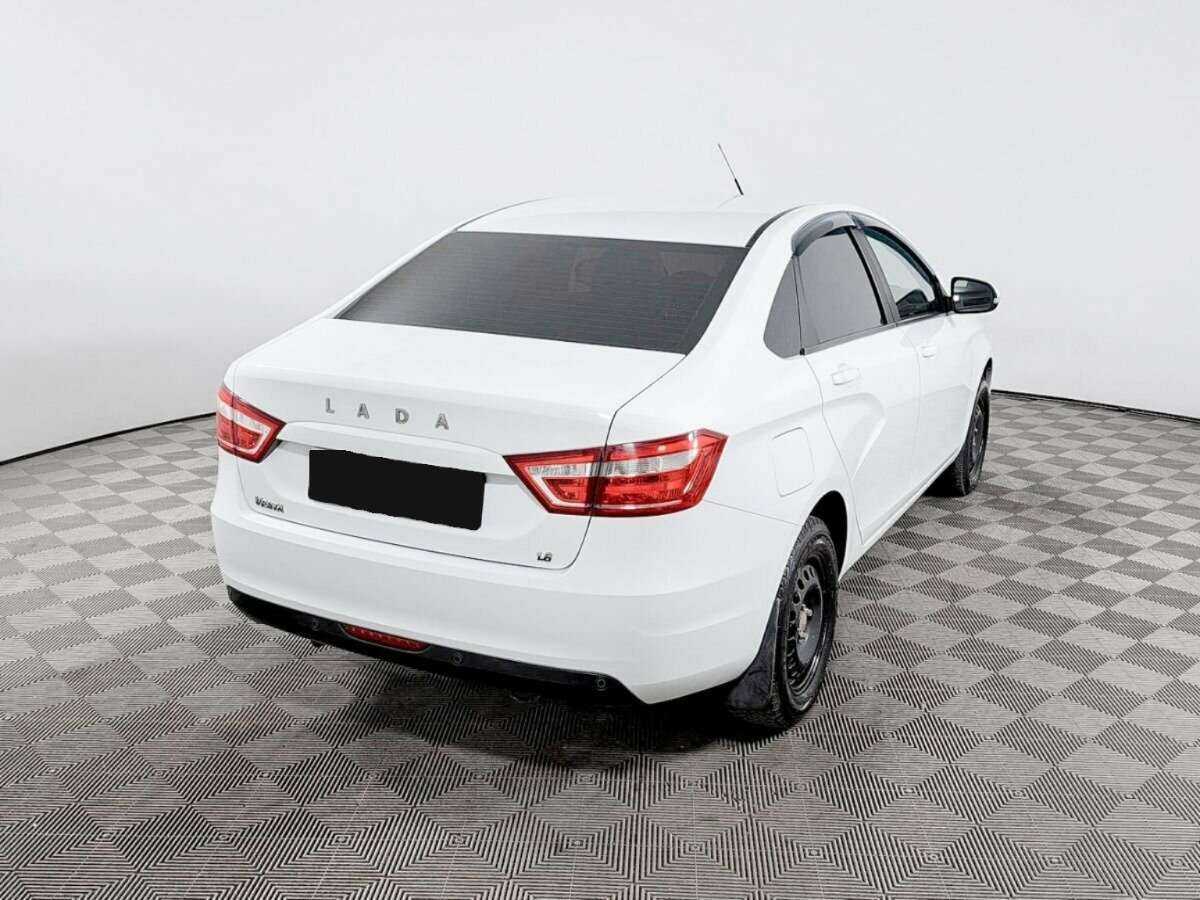 Lada (ВАЗ) Vesta с пробегом — 2019 год. Фото: #3
