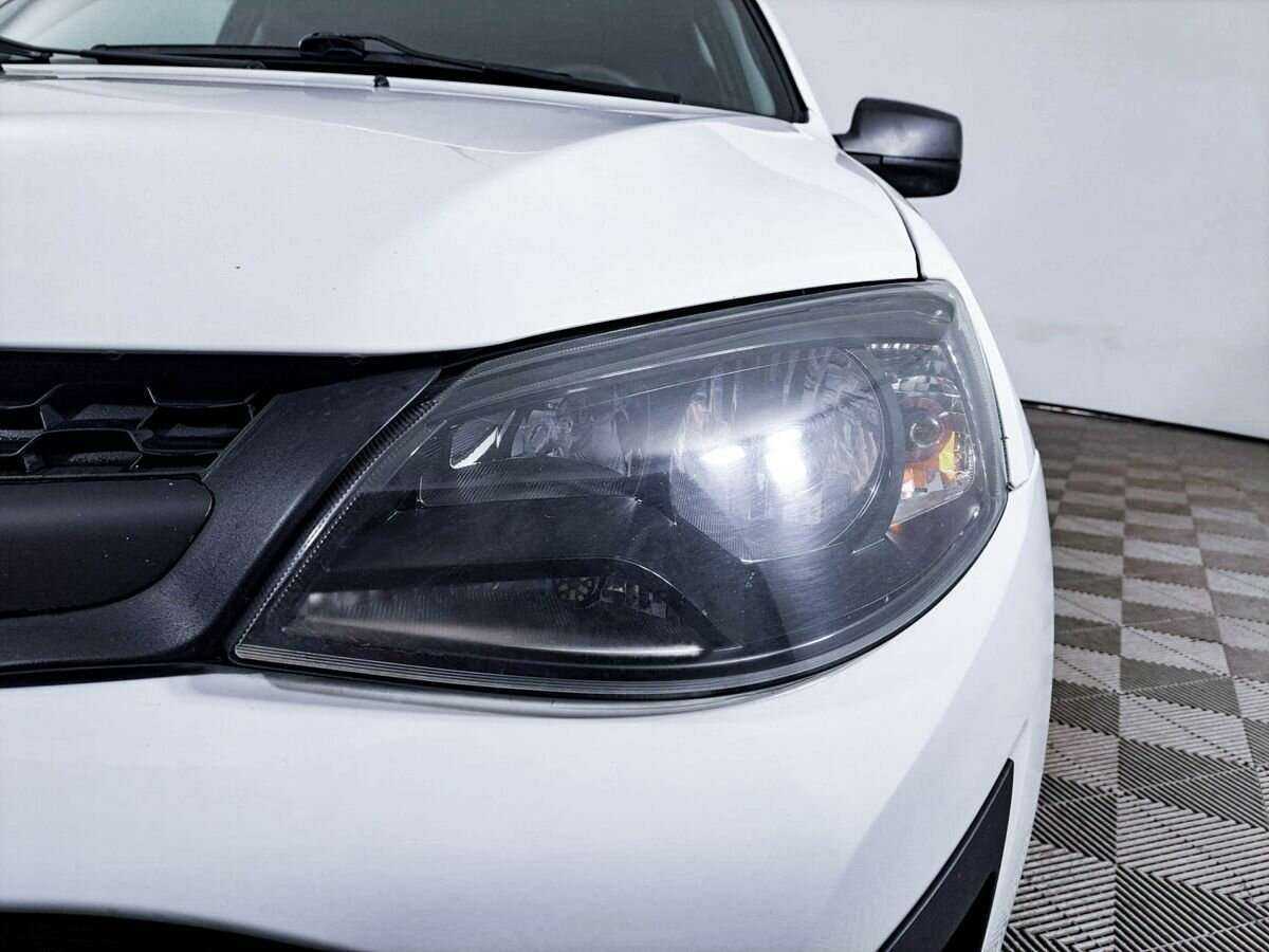 Lada (ВАЗ) Kalina с пробегом — 2013 год. Фото: #16