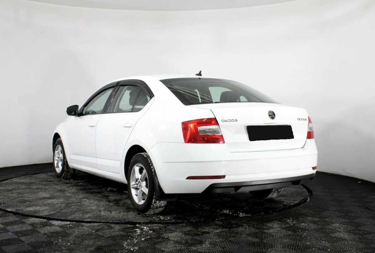 Skoda Octavia с пробегом — 2017 год. Фото: #6