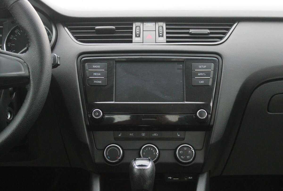 Skoda Octavia с пробегом — 2017 год. Фото: #11