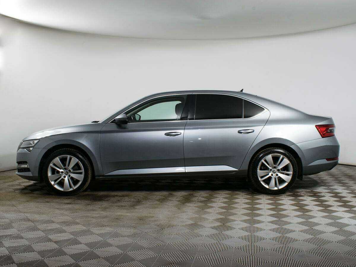 Skoda Superb с пробегом — 2019 год. Фото: #6