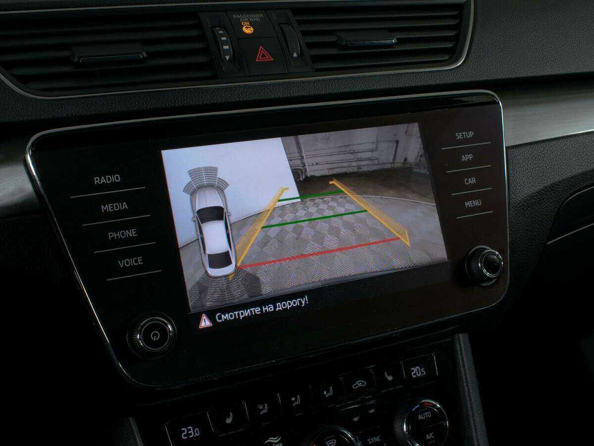 Skoda Superb с пробегом — 2019 год. Фото: #17