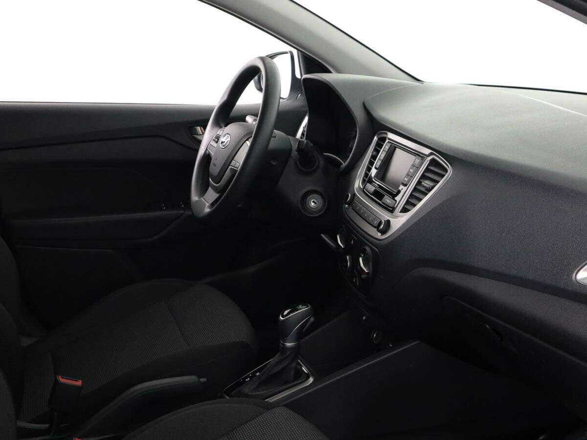 Hyundai Solaris с пробегом — 2020 год. Фото: #5