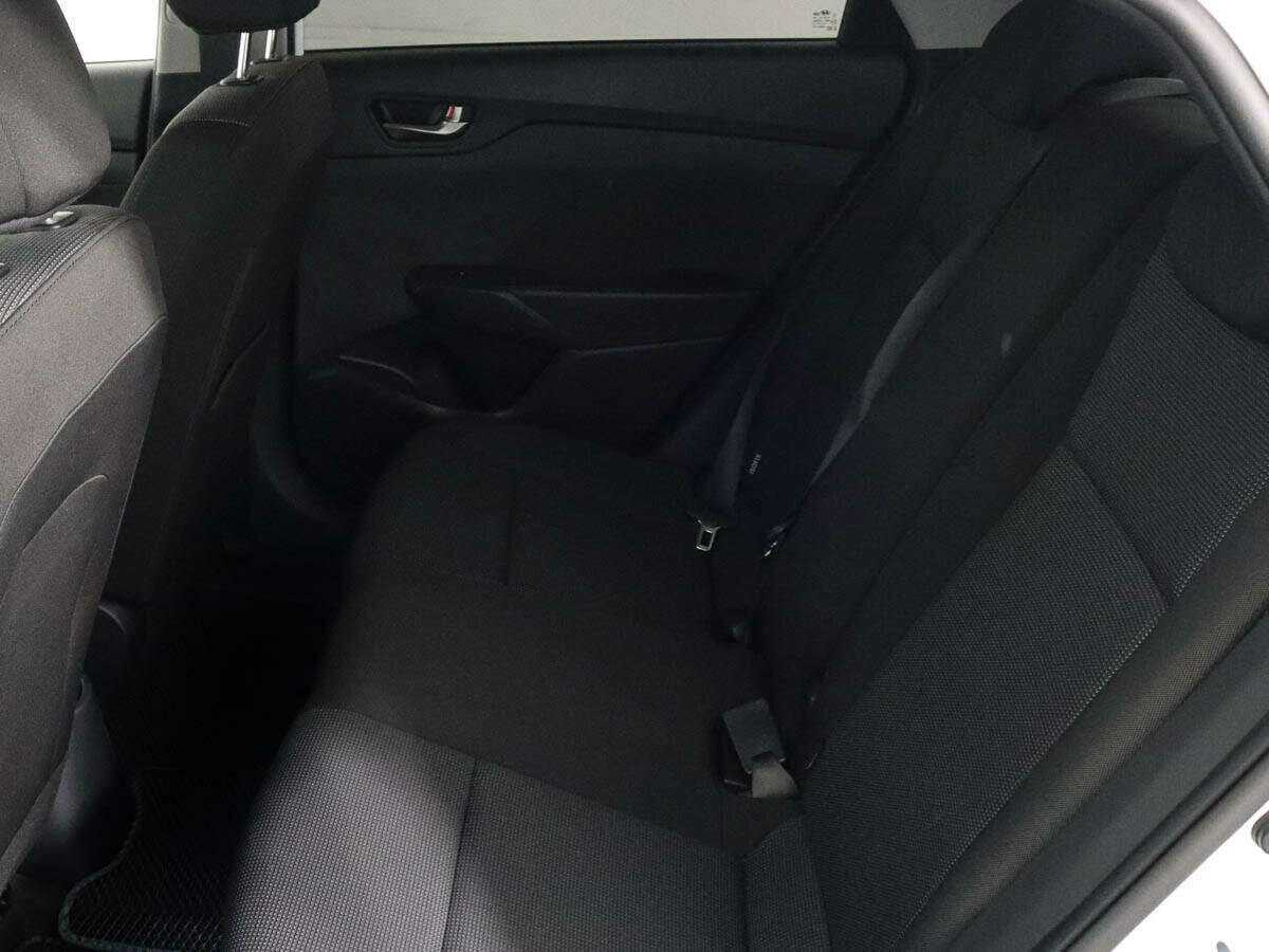 Hyundai Solaris с пробегом — 2020 год. Фото: #7