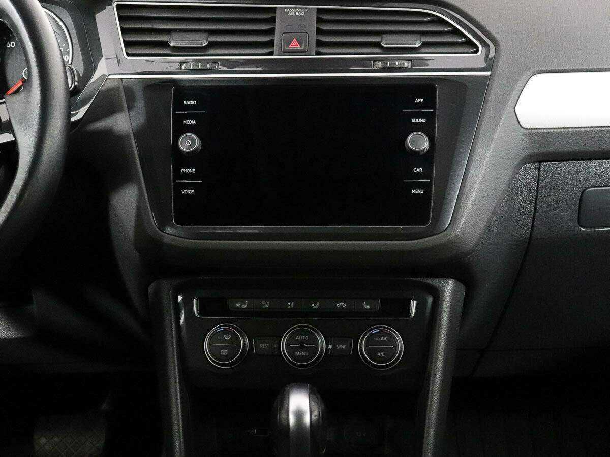 Volkswagen Tiguan с пробегом — 2020 год. Фото: #7