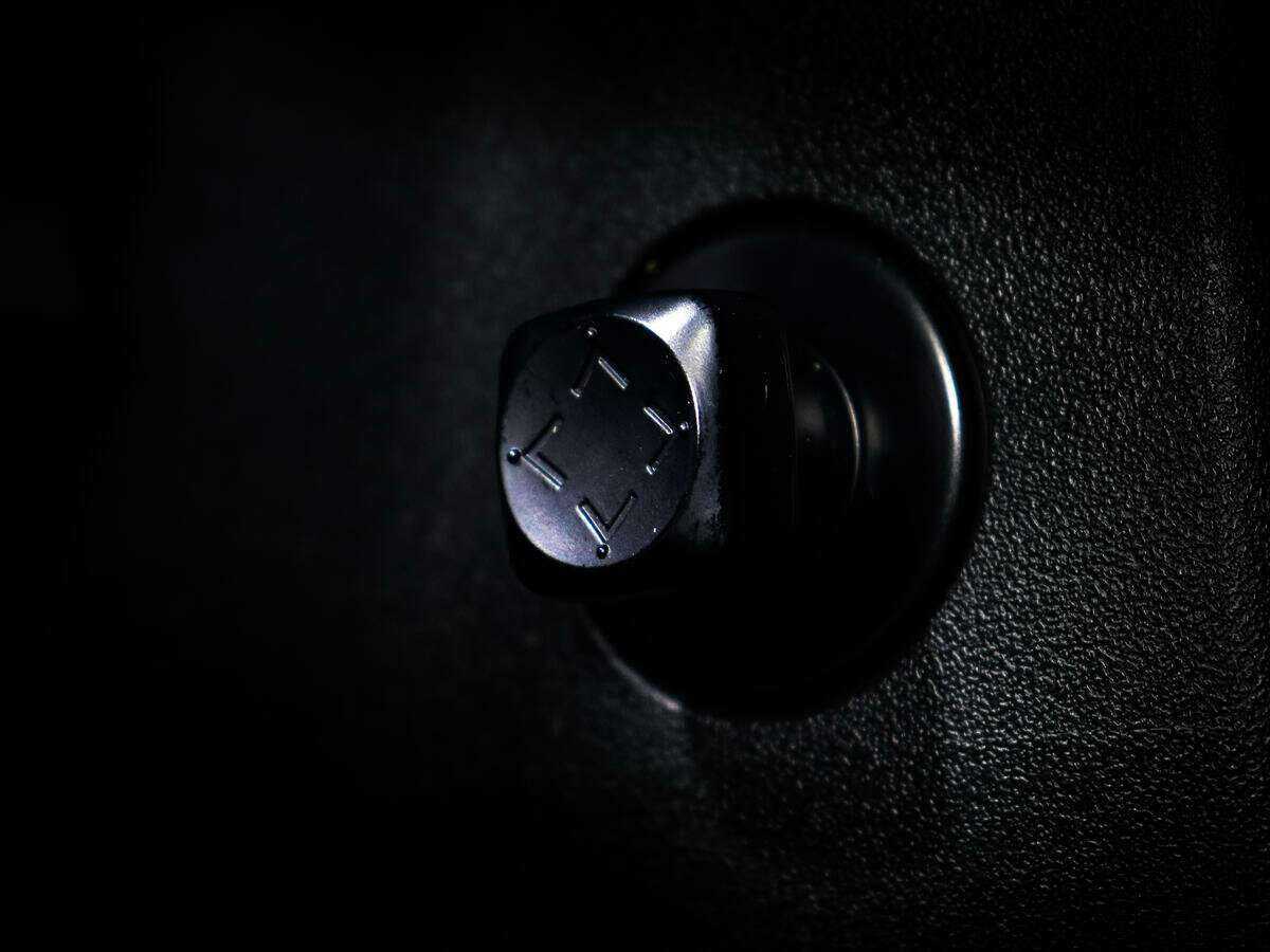 Infiniti Q70 с пробегом — 2014 год. Фото: #14