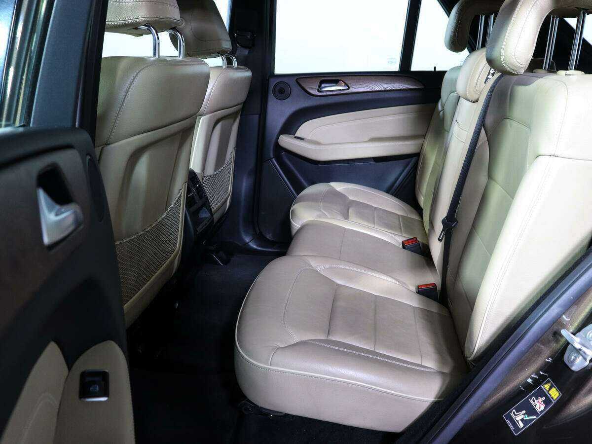 Mercedes-Benz M-Класс с пробегом — 2012 год. Фото: #7