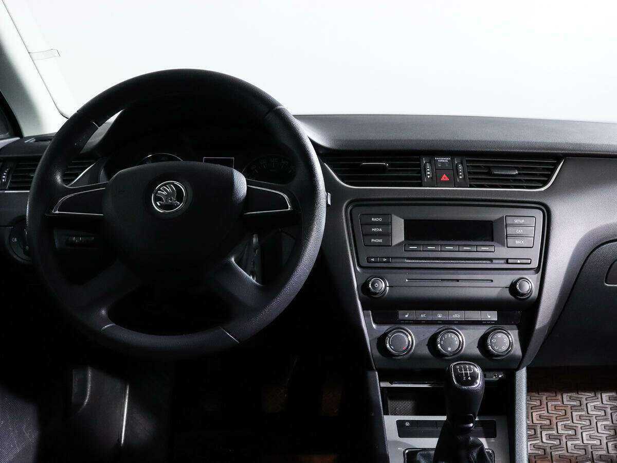 Skoda Octavia с пробегом — 2013 год. Фото: #8