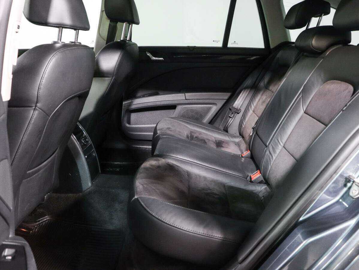 Skoda Superb с пробегом — 2013 год. Фото: #9
