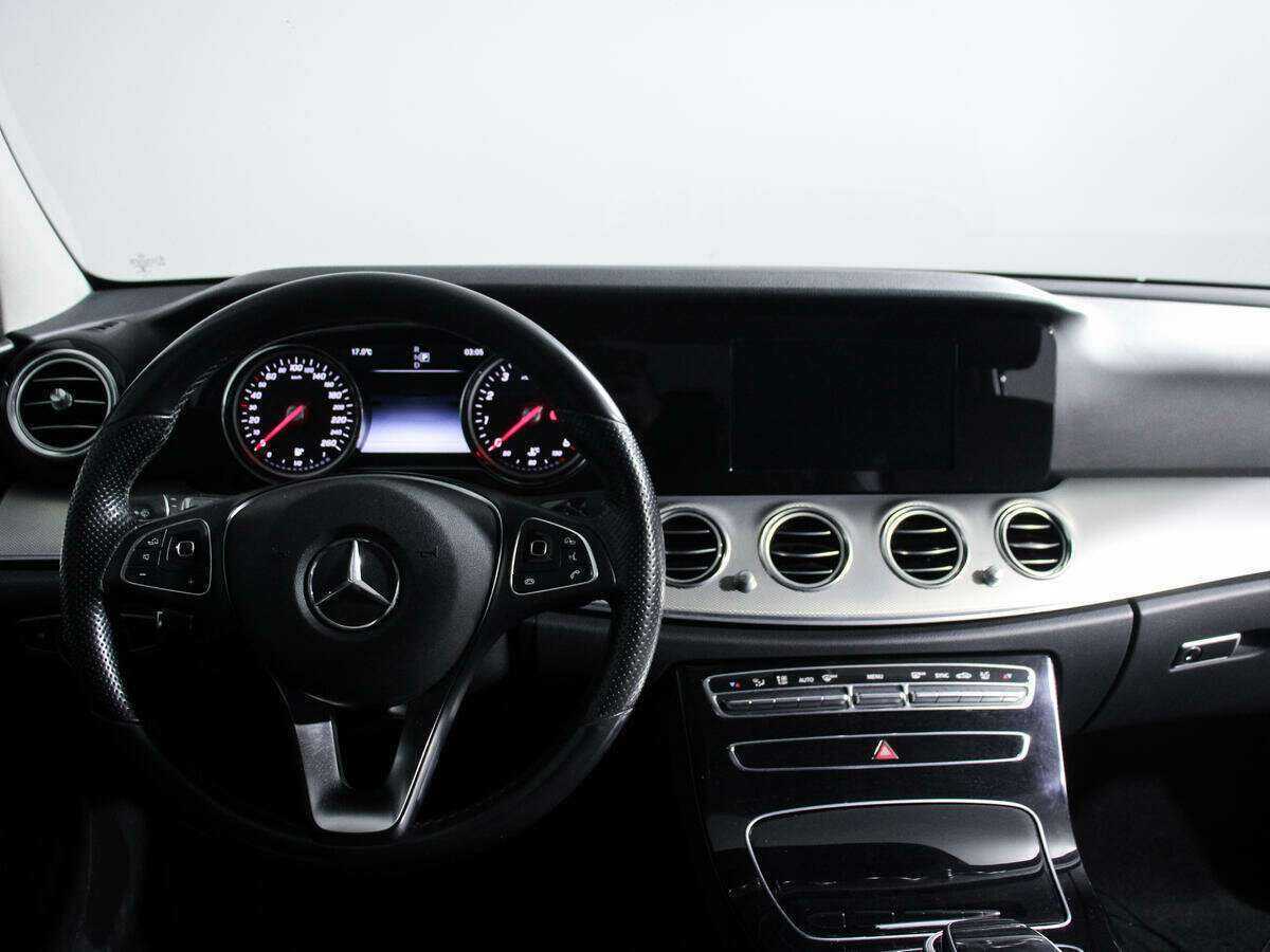 Mercedes-Benz E-Класс с пробегом — 2016 год. Фото: #11