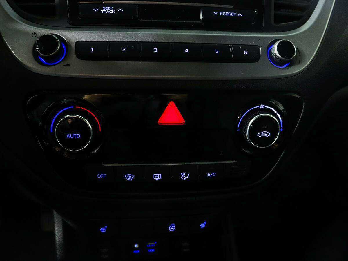 Hyundai Solaris с пробегом — 2017 год. Фото: #14