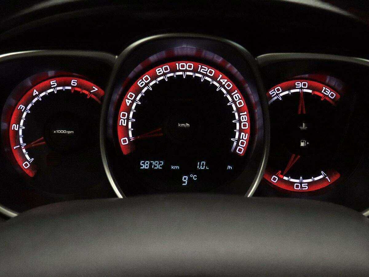 Lada (ВАЗ) Vesta с пробегом — 2020 год. Фото: #13