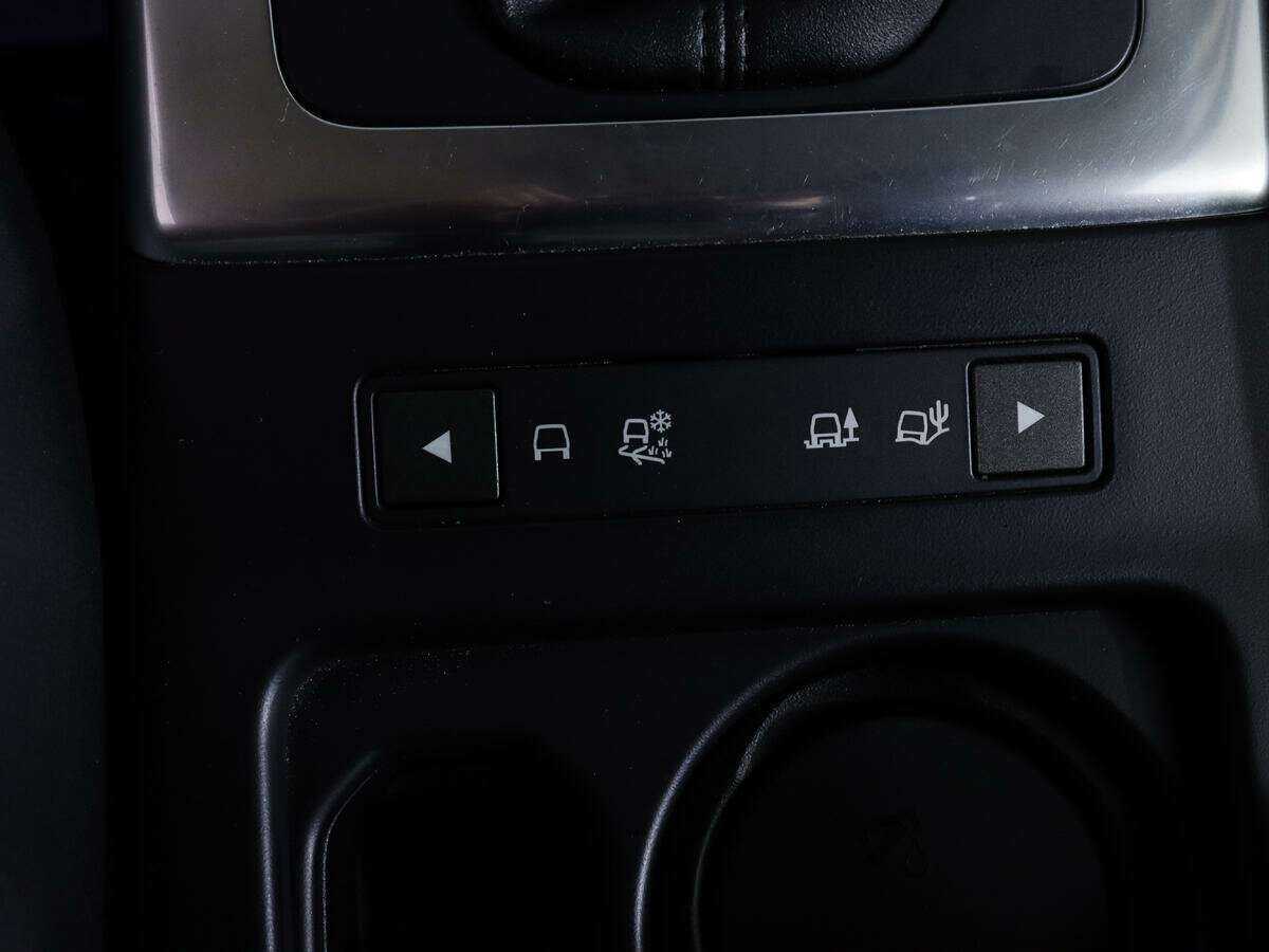 Land Rover Freelander с пробегом — 2013 год. Фото: #16