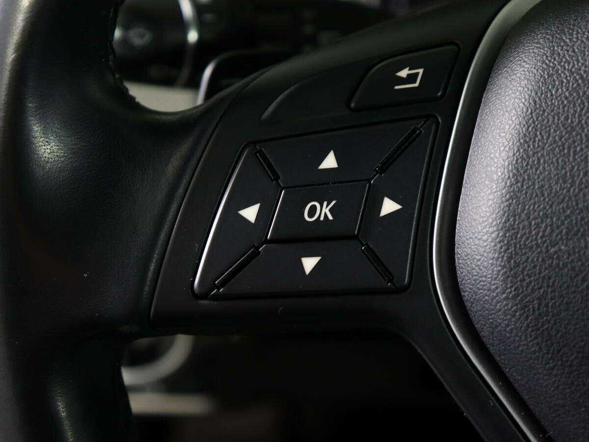 Mercedes-Benz A-Класс с пробегом — 2014 год. Фото: #16