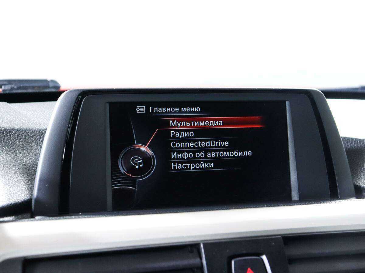 BMW 3 серии с пробегом — 2014 год. Фото: #14