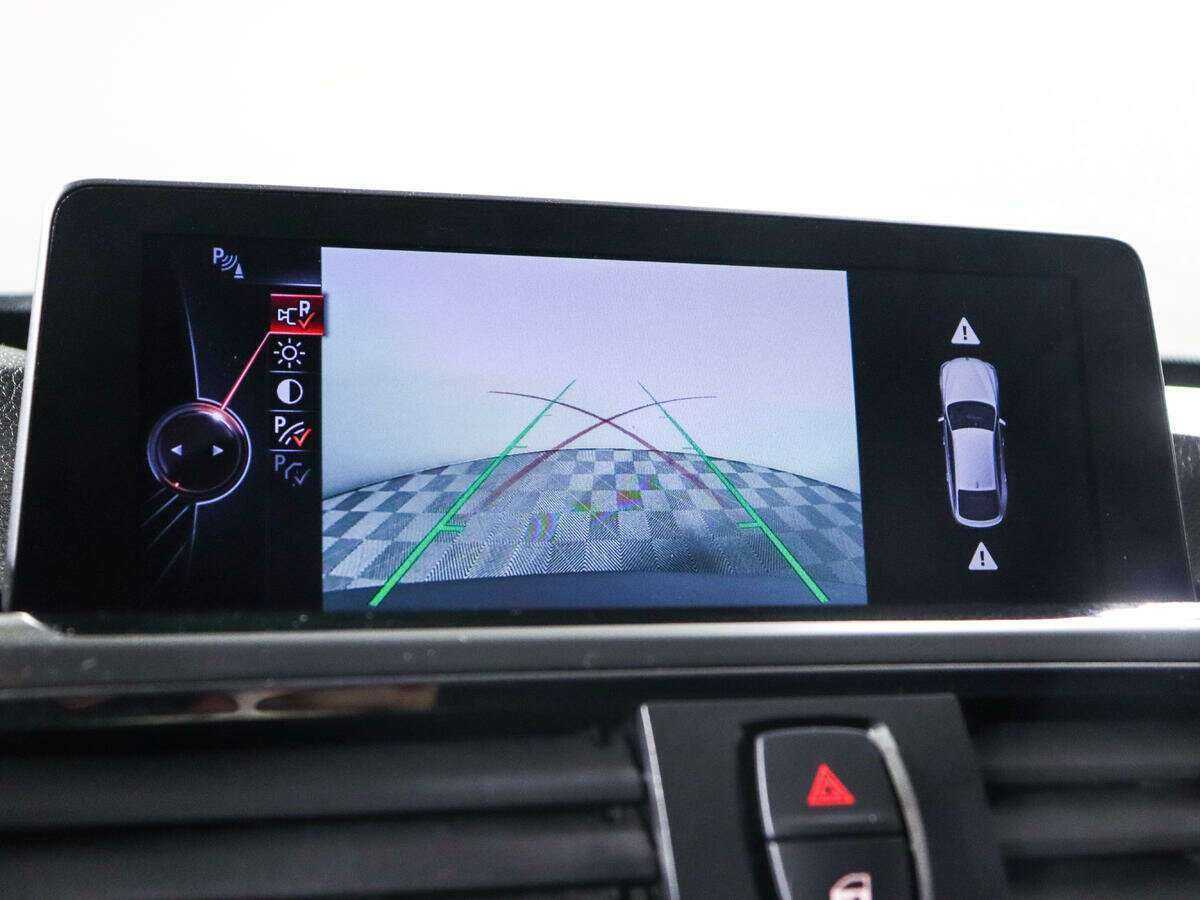 BMW 3 серии с пробегом — 2014 год. Фото: #15